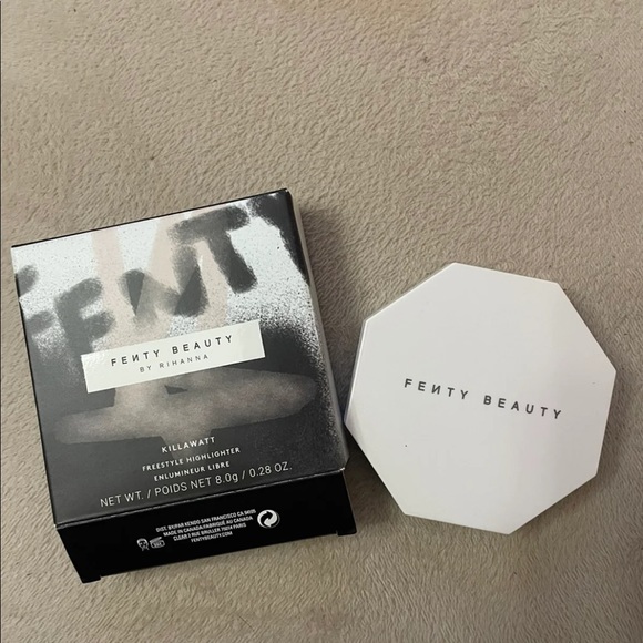 Fenty Beauty Highlighter - Picture 2 of 3